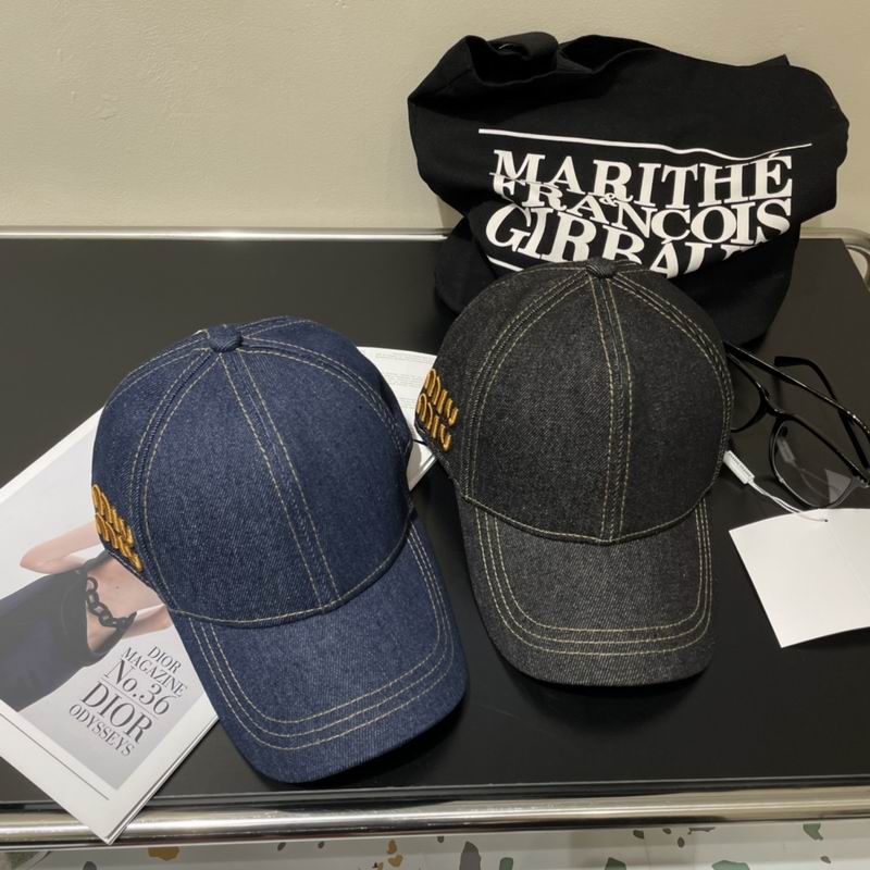Miumiu cap dx36